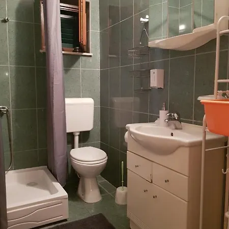 Laguna Apartment *